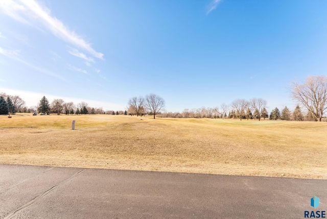 27106 Eagle Ridge Pl Place, Harrisburg, SD 57032