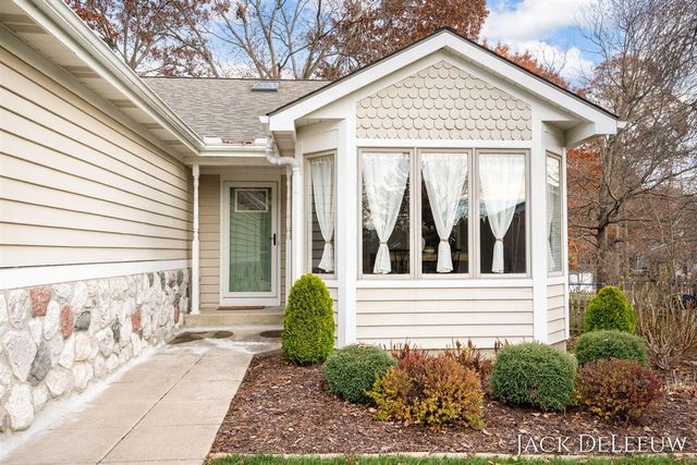 6696 Highmeadow Drive, Byron Center, MI 49315