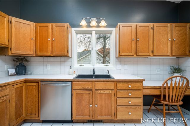 6696 Highmeadow Drive, Byron Center, MI 49315