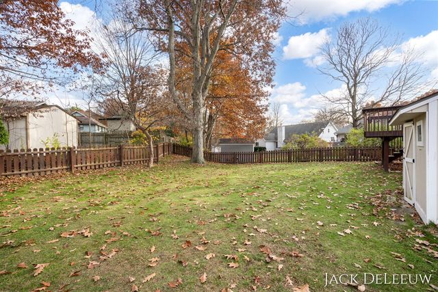 6696 Highmeadow Drive, Byron Center, MI 49315