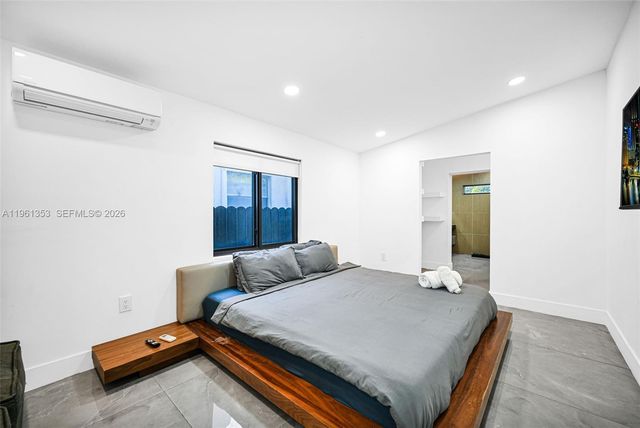 112 NW 53rd St, Miami, FL 33127