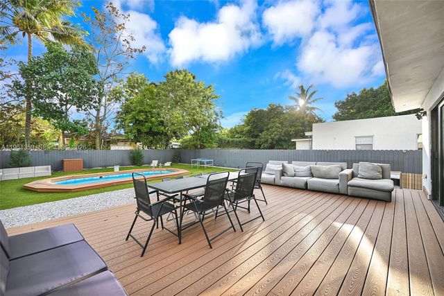 112 NW 53rd St, Miami, FL 33127