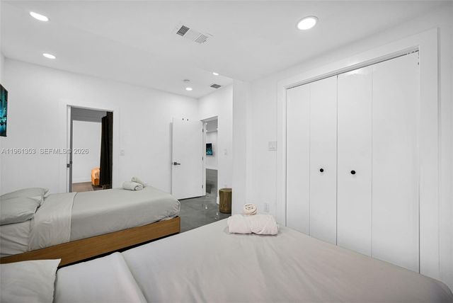 112 NW 53rd St, Miami, FL 33127