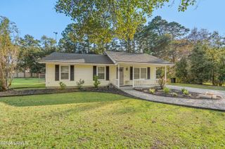 18 Hewlett Road, Beaufort, SC 29907