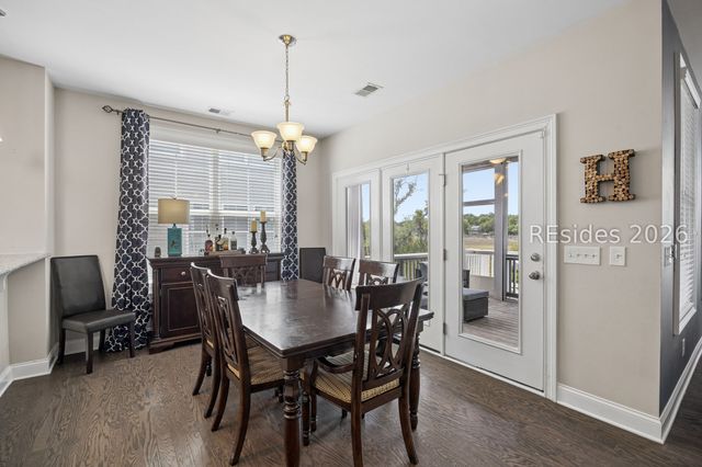 12 Hammock Oaks Cir, Hilton Head Island, SC 29926