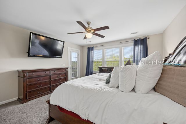 12 Hammock Oaks Cir, Hilton Head Island, SC 29926