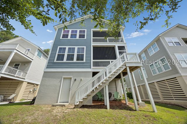 12 Hammock Oaks Cir, Hilton Head Island, SC 29926
