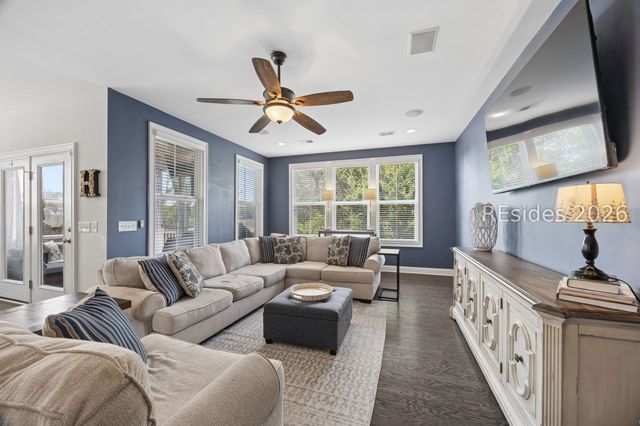 12 Hammock Oaks Cir, Hilton Head Island, SC 29926