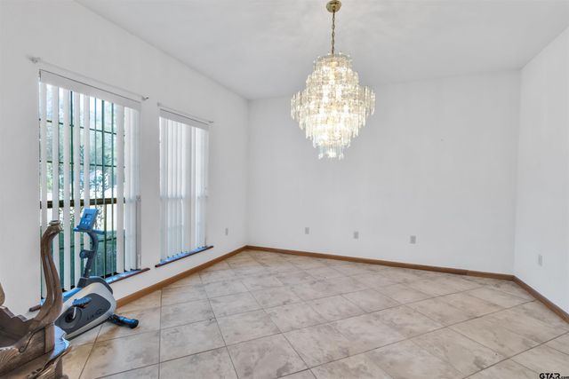 757 CR 2810, Mineola, TX 75773