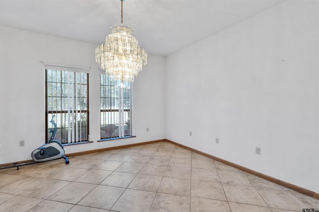 757 CR 2810, Mineola, TX 75773