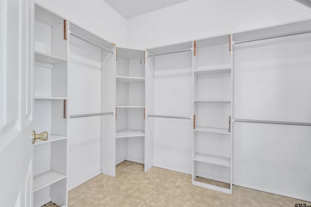 757 CR 2810, Mineola, TX 75773