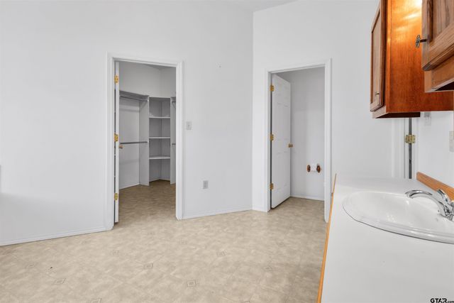 757 CR 2810, Mineola, TX 75773