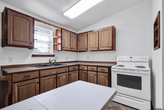 757 CR 2810, Mineola, TX 75773