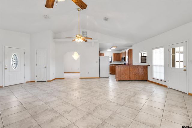 757 CR 2810, Mineola, TX 75773