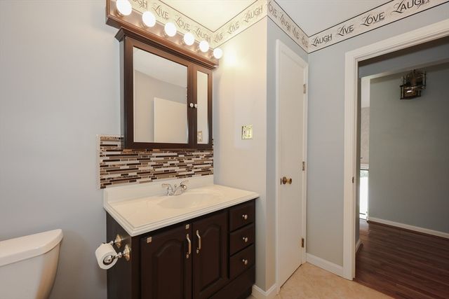 293 Jackson St, Methuen, MA 01844