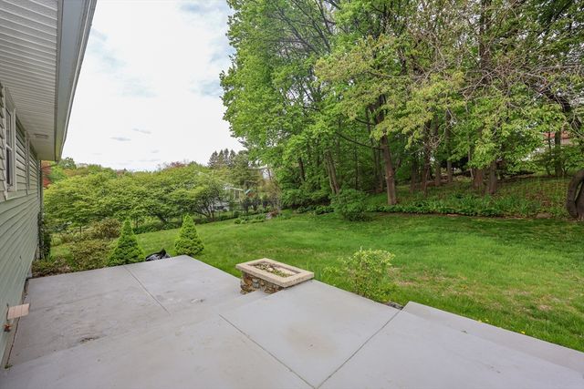 293 Jackson St, Methuen, MA 01844