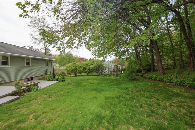 293 Jackson St, Methuen, MA 01844