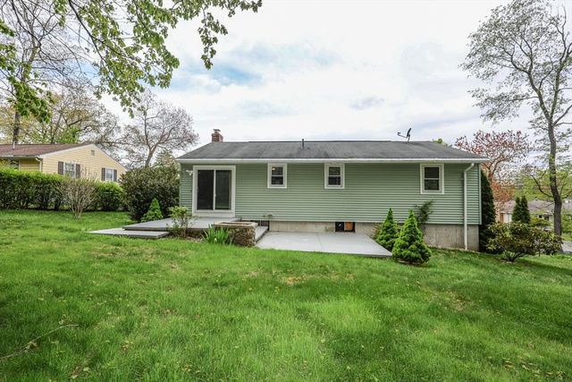 293 Jackson St, Methuen, MA 01844