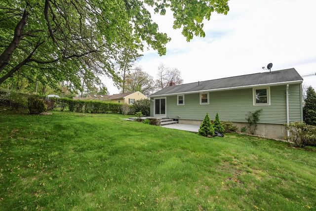 293 Jackson St, Methuen, MA 01844