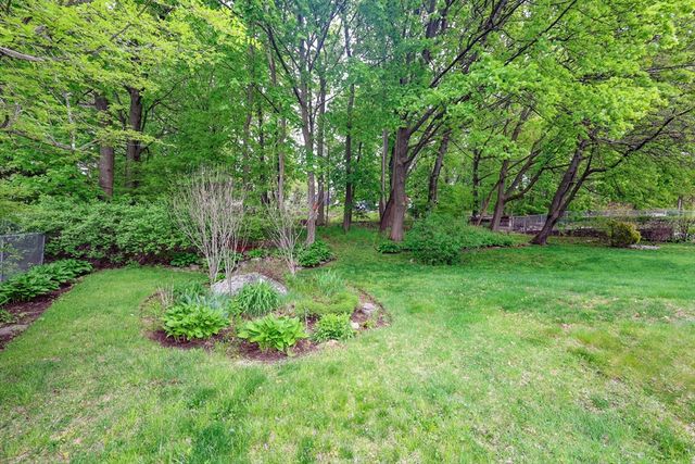293 Jackson St, Methuen, MA 01844