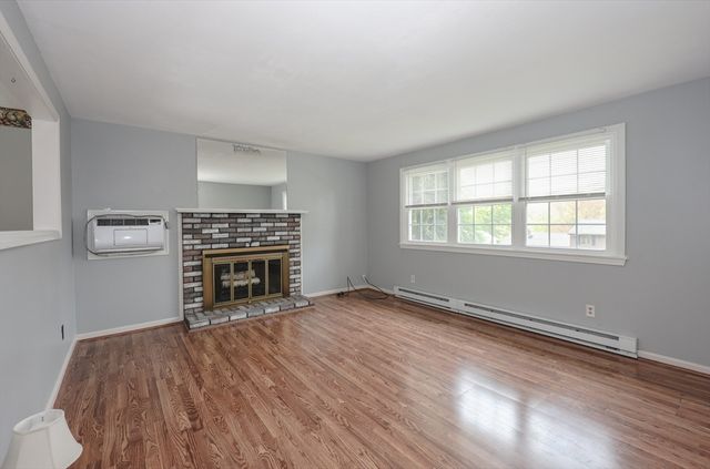 293 Jackson St, Methuen, MA 01844