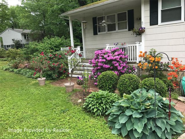 13 Reeback Drive, Ossining, NY 10562