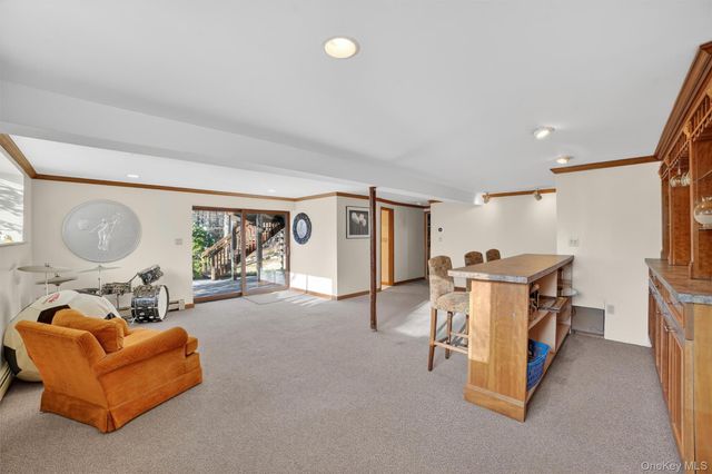 13 Reeback Drive, Ossining, NY 10562