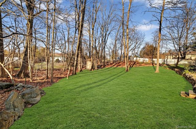 13 Reeback Drive, Ossining, NY 10562