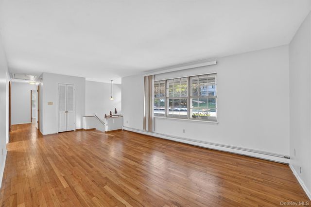 13 Reeback Drive, Ossining, NY 10562