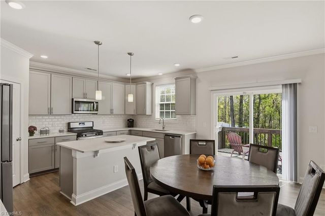 2138 Spring Wind Road, Pfafftown, NC 27040
