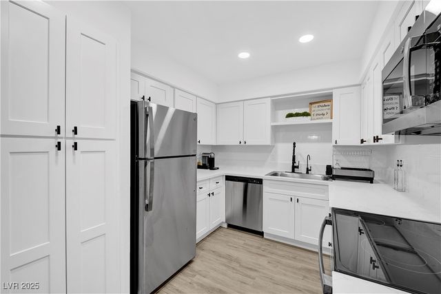 3151 Soaring Gulls Drive 1103, Las Vegas, NV 89128