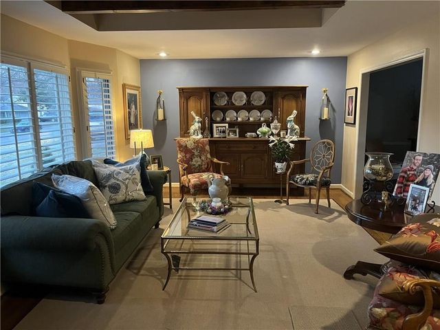 5405 W 80th Street, Prairie Village, KS 66208
