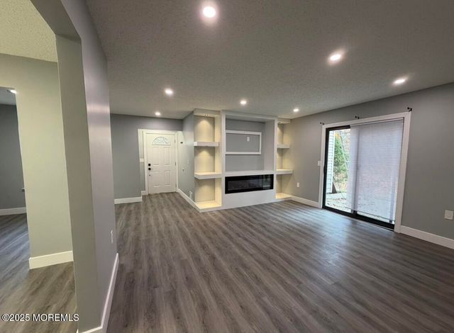 108 Violet Lane, Jackson, NJ 08527