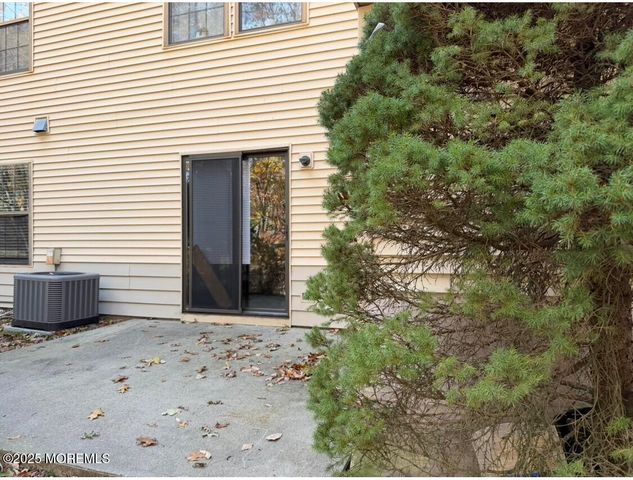 108 Violet Lane, Jackson, NJ 08527