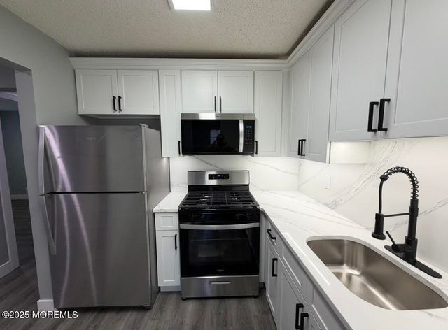 108 Violet Lane, Jackson, NJ 08527