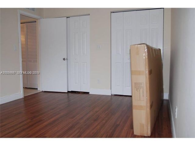 4528 SW 54th St 304-B, Dania Beach, FL 33314