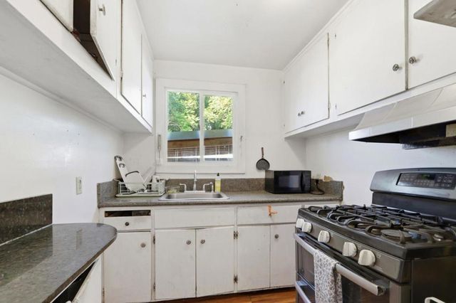 879 W San Carlos Street, San Jose, CA 95126