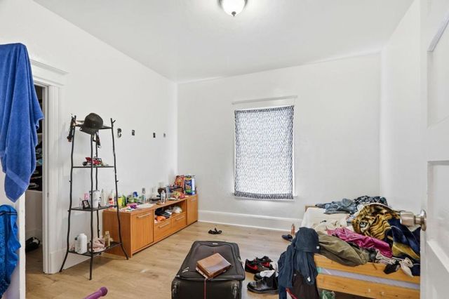 879 W San Carlos Street, San Jose, CA 95126