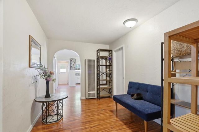 879 W San Carlos Street, San Jose, CA 95126