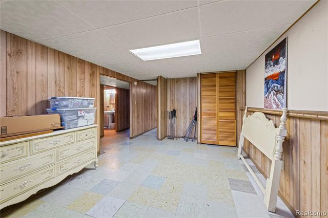 24664 Orchard Street, Taylor, MI 48180