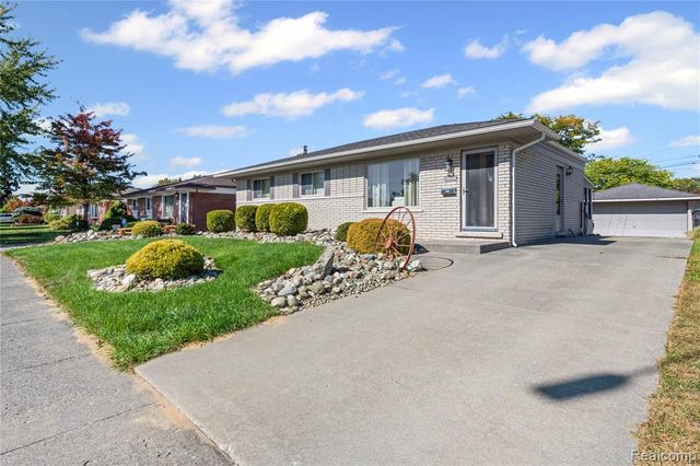 24664 Orchard Street, Taylor, MI 48180