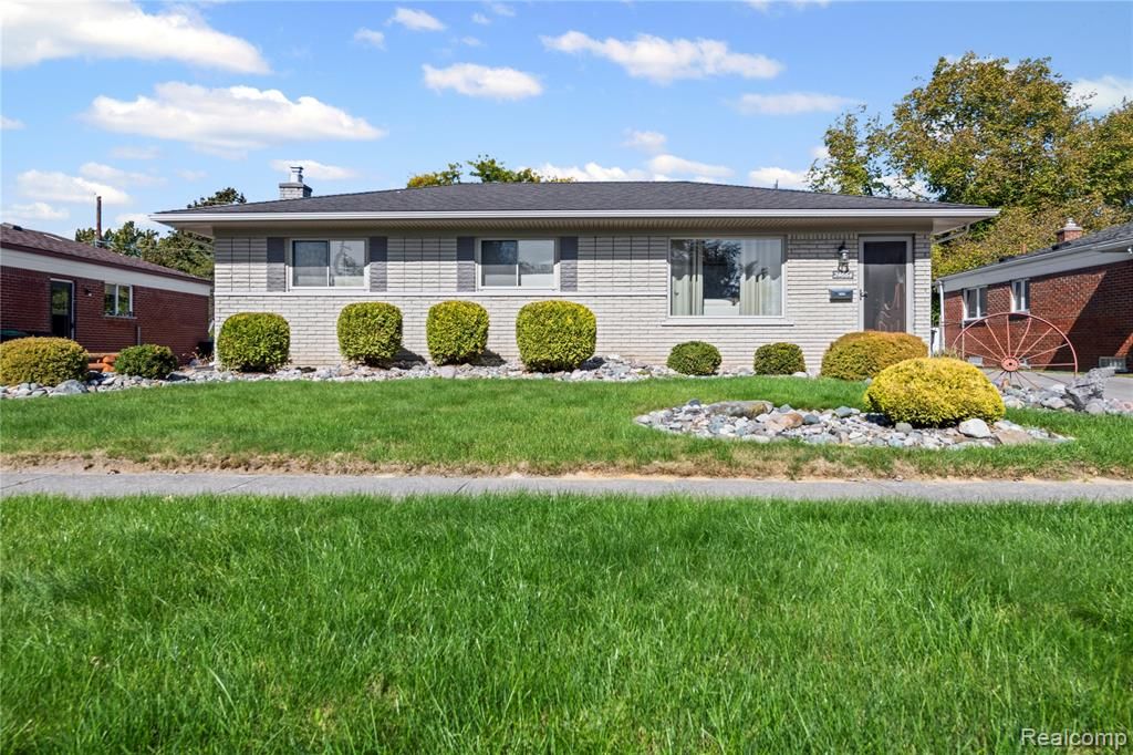 24664 Orchard Street, Taylor, MI 48180