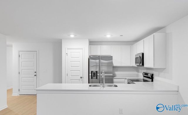 182 Labrador Lane, Harvest, AL 35749