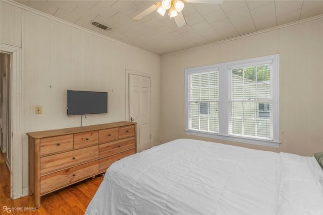 132 E Dalzell Street, Shreveport, LA 71104
