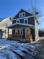162 E Archwood Avenue, Akron, OH 44301
