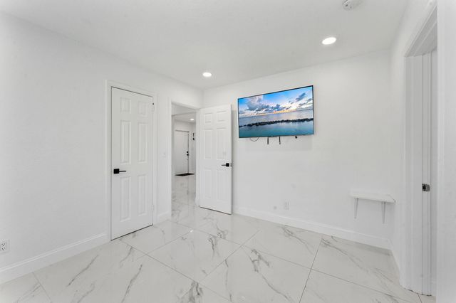 822 S C Street, Lake Worth Beach, FL 33460