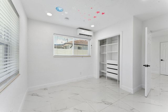 822 S C Street, Lake Worth Beach, FL 33460