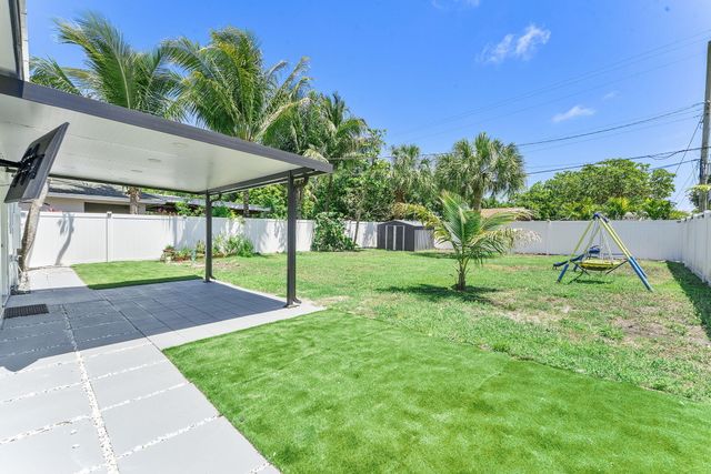 822 S C Street, Lake Worth Beach, FL 33460