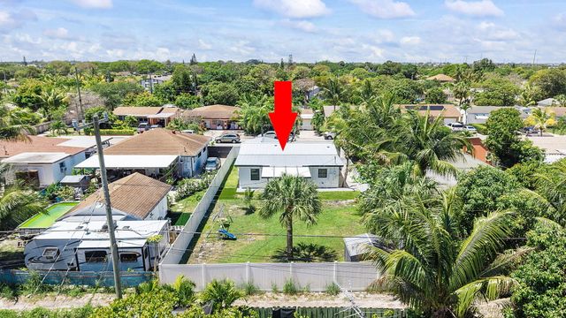 822 S C Street, Lake Worth Beach, FL 33460