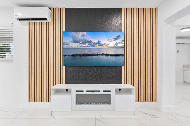 822 S C Street, Lake Worth Beach, FL 33460